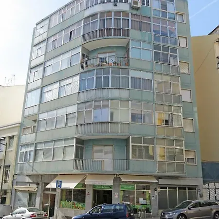 Casa Do Largo * ליסבון